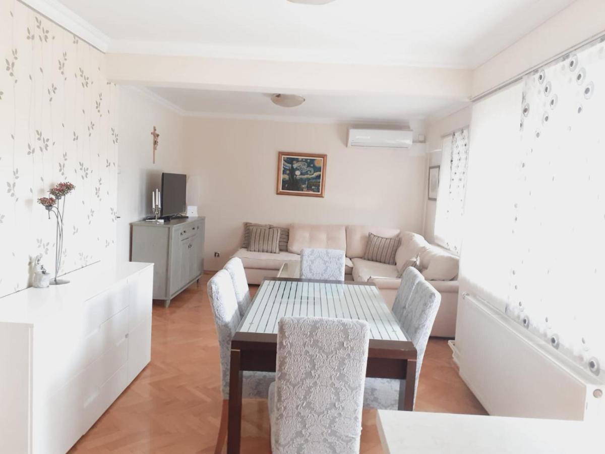 Spacious 80M2 Apartment In The Center Ljubuški Екстериор снимка