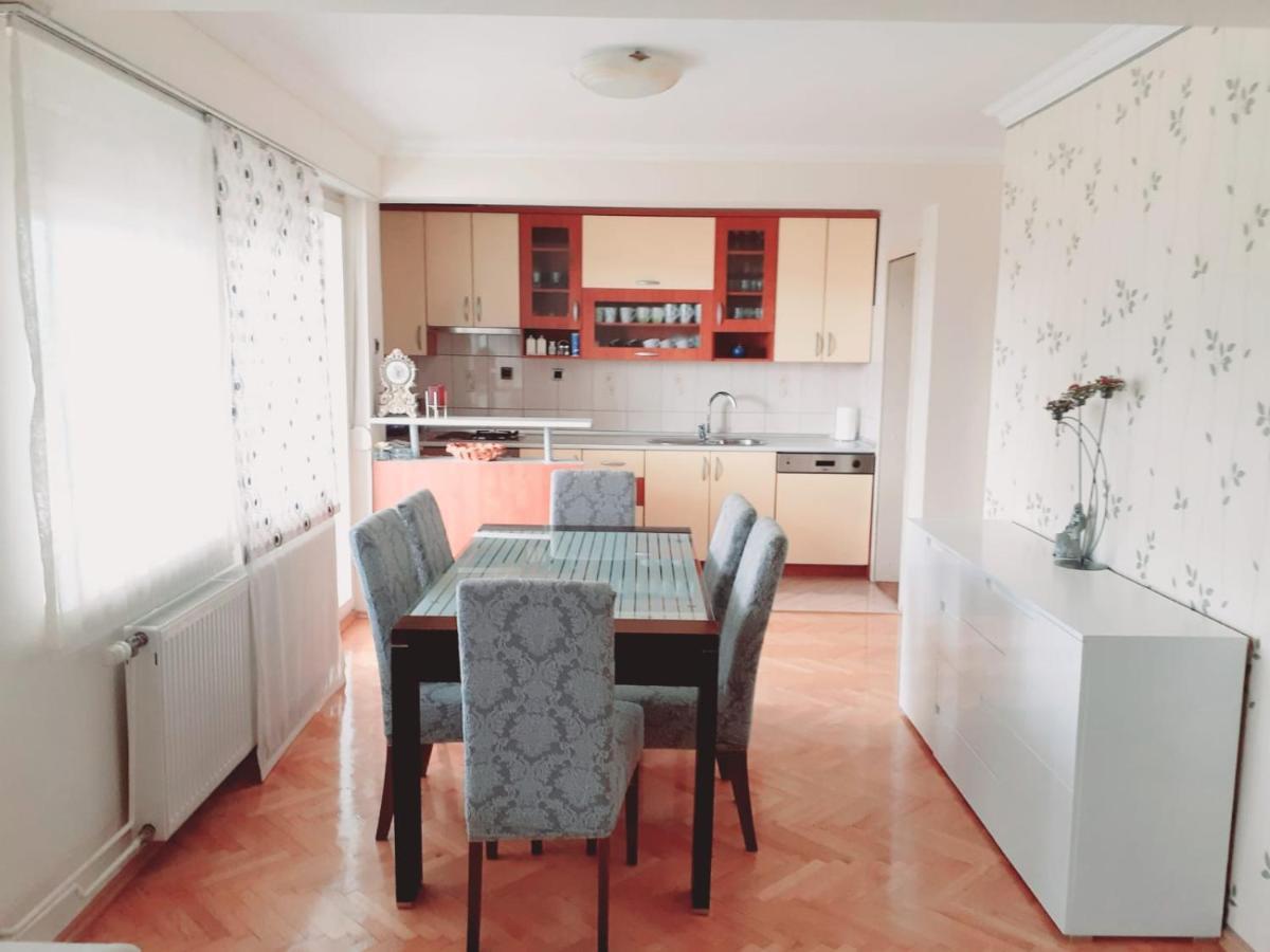 Spacious 80M2 Apartment In The Center Ljubuški Екстериор снимка