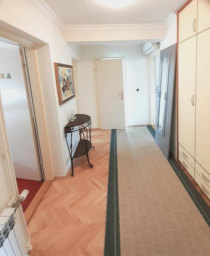 Spacious 80M2 Apartment In The Center Ljubuški Екстериор снимка